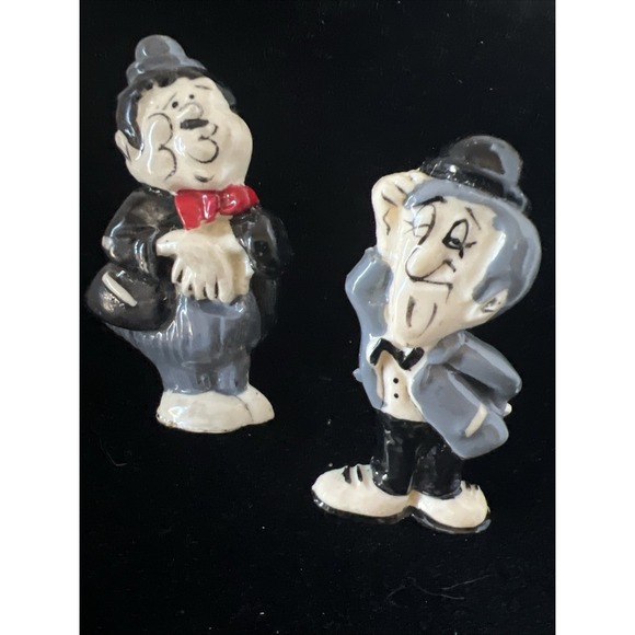 Other - Rare Vintage Laurel and Hardy Plastic Pinbacks Pins Comedian Antique Memorabilia